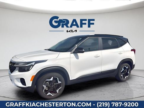 Used 2025 Kia Seltos S AWD/4WD image 2