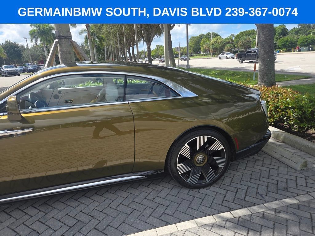 Used 2024 Rolls-Royce Spectre w/ Spectre Launch Package AWD/4WD image 7