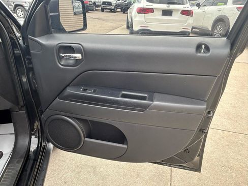 Used 2013 Jeep Patriot Sport w/ PWR Value Group AWD/4WD image 16