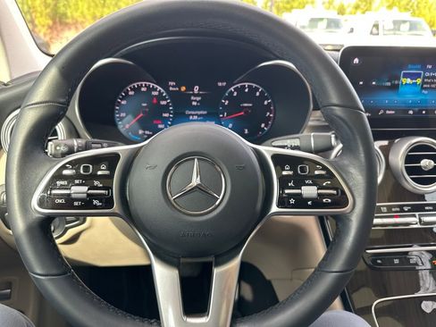Certified 2022 Mercedes-Benz GLC 300 w/ Premium Package Lite image 19