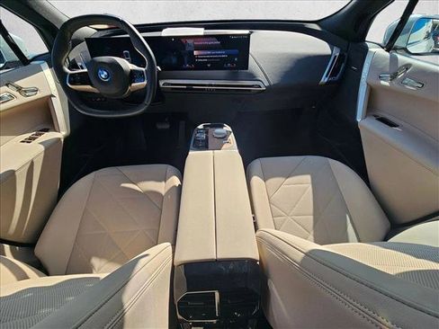 Used 2023 BMW iX xDrive50 w/ Premium Package image 13