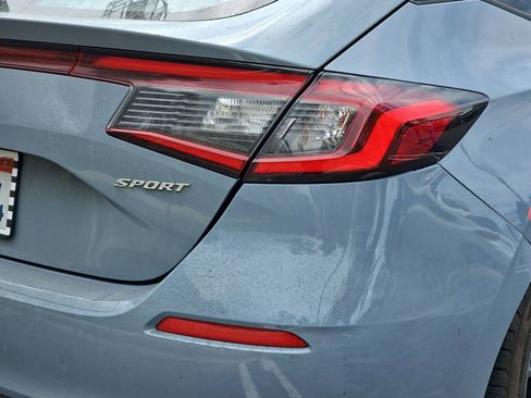 Used 2023 Honda Civic Sport image 11