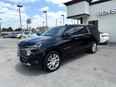 Used 2021 Chevrolet Suburban High Country w/ Premium Package image 2