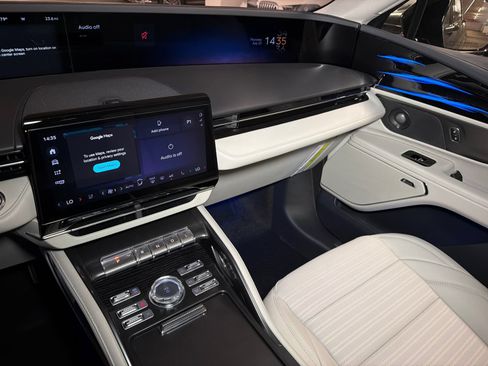 New 2026 Lincoln Nautilus Reserve w/ Jet Appearance Package AWD/4WD image 23
