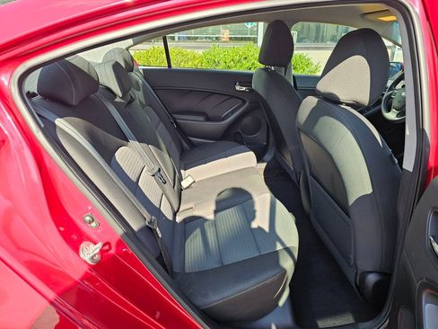 Used 2016 Kia Forte LX w/ LX Popular Plus Package FWD image 12