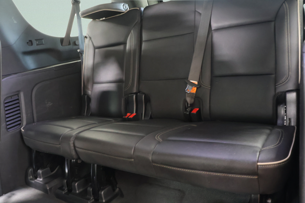 Used 2023 GMC Yukon XL SLT AWD/4WD image 27