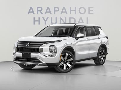 Used 2025 Mitsubishi Outlander SE