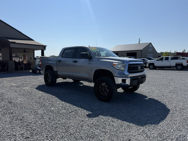 Used 2014 Toyota Tundra SR5 w/ SR5 Upgrade Package AWD/4WD image 4