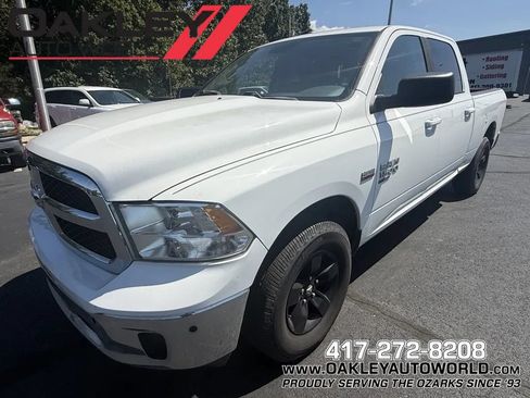 Used 2020 RAM 1500 Classic SLT AWD/4WD image 1