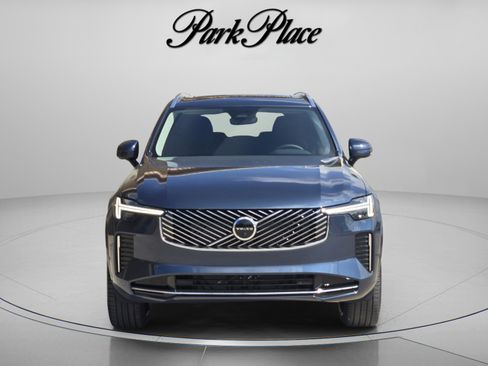 New 2026 Volvo XC90 B6 Plus w/ Protection Package Premier AWD/4WD image 9