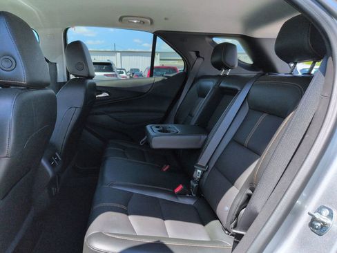 Used 2024 Chevrolet Equinox Premier FWD image 23