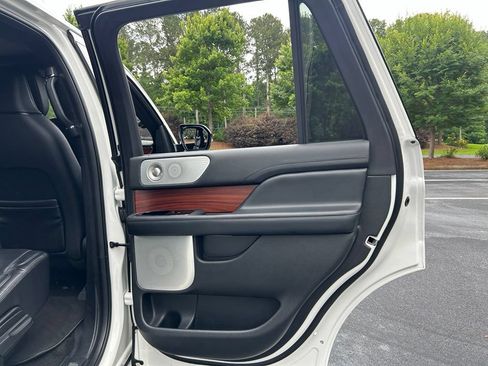 Used 2020 Lincoln Navigator Reserve w/ Luxury Package AWD/4WD image 67