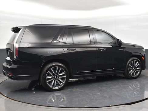 Used 2023 Cadillac Escalade Sport Platinum w/ Heavy-Duty Trailer Package AWD/4WD image 15