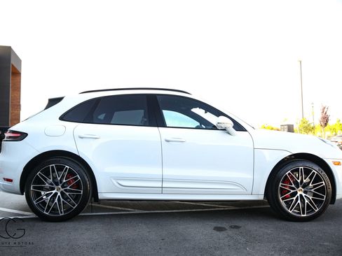Used 2023 Porsche Macan GTS w/ Premium Package Plus AWD/4WD image 14