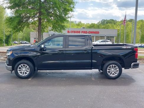 Used 2023 Chevrolet Silverado 1500 LT AWD/4WD image 10