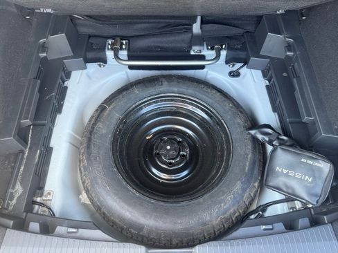 Used 2023 Nissan Rogue S image 33