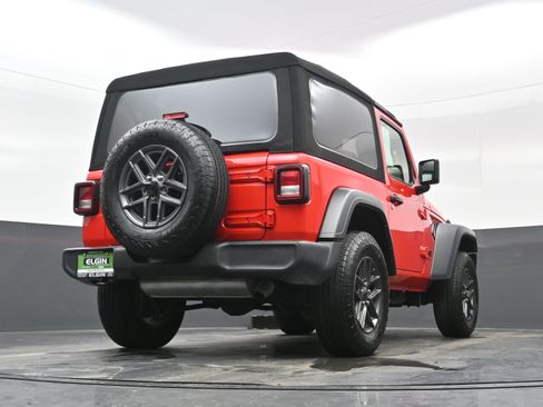 Used 2024 Jeep Wrangler Sport S image 28