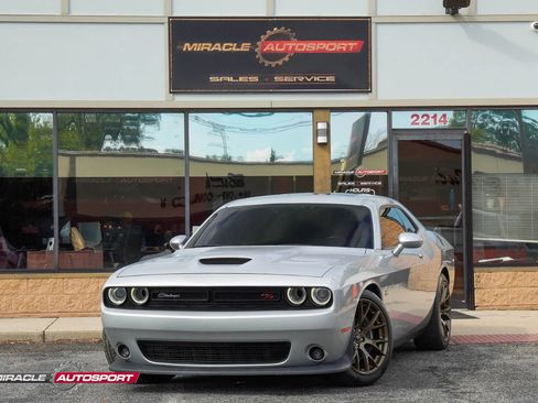 Used 2019 Dodge Challenger R/T Scat Pack w/ Dynamics Package image 1