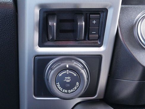 Used 2020 Ford F250 Platinum w/ FX4 Off-Road Package image 38