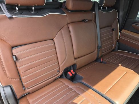Used 2024 GMC Sierra 2500 Denali Ultimate AWD/4WD image 24