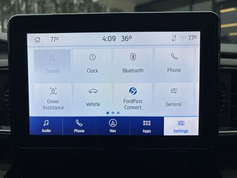 Used 2022 Ford Explorer Limited image 32