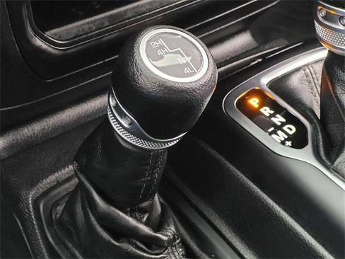 Used 2022 Jeep Wrangler Unlimited Sport image 33