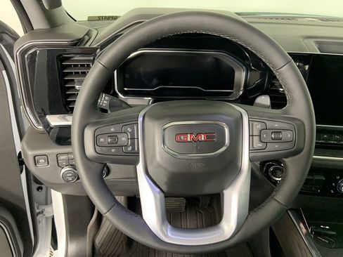 Used 2025 GMC Sierra 1500 SLT w/ SLT Premium Plus Package image 11