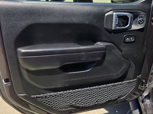 Used 2021 Jeep Wrangler Unlimited Sport AWD/4WD image 13