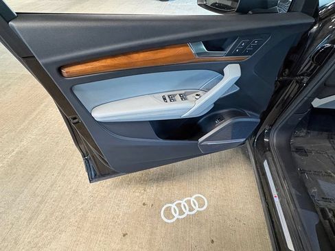 Used 2023 Audi Q5 2.0T Premium Plus w/ Premium Plus Package AWD/4WD image 19