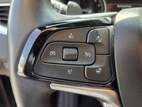 Certified 2023 Buick Enclave Essence FWD image 21