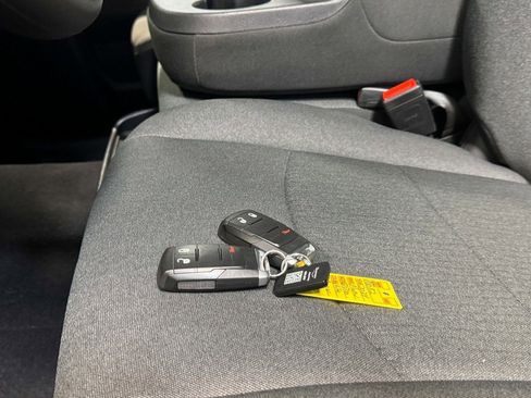 Used 2024 RAM 2500 Tradesman w/ Chrome Appearance Group image 20