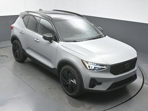 New 2026 Volvo XC40 B5 Ultra w/ Protection Package Premier AWD/4WD image 42