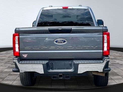 Certified 2025 Ford F250 XLT AWD/4WD image 4