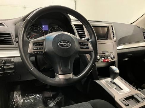 Used 2013 Subaru Outback 2.5i Premium w/ All-Weather Pkg AWD/4WD image 37