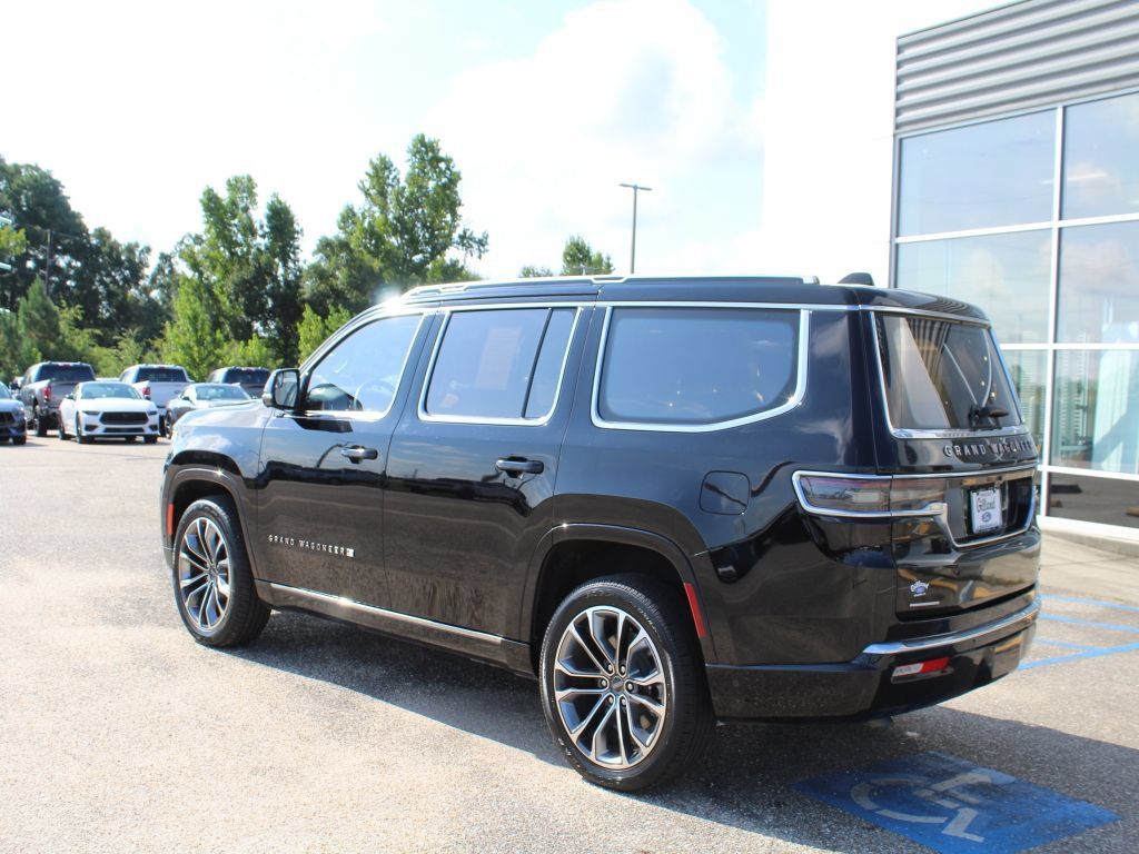 Used 2023 Jeep Grand Wagoneer Series III w/ Rear Seat Video Group 1 AWD/4WD image 13