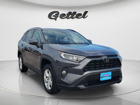 Certified 2020 Toyota RAV4 XLE FWD image 3
