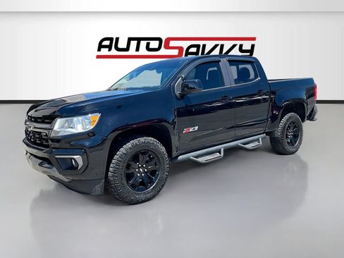 Used 2022 Chevrolet Colorado Z71 w/ Z71 Midnight Edition AWD/4WD image 3