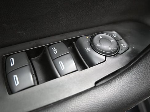 Used 2019 Chevrolet Blazer Premier w/ Sun and Wheels Package AWD/4WD image 11