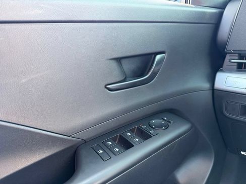 Certified 2025 Hyundai Kona SEL FWD image 12