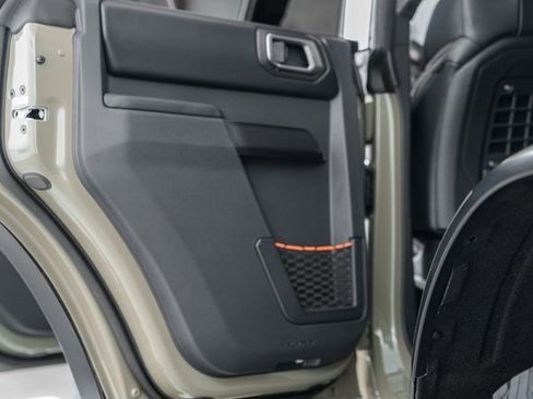 New 2025 Ford Bronco Outer Banks w/ Sasquatch Package image 45