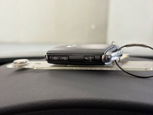 New 2026 MAZDA MAZDA3 Hatchback w/Premium Plus Pkg image 30