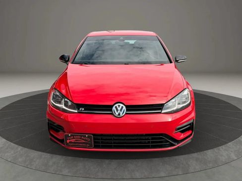 Used 2018 Volkswagen Golf 4-Door AWD/4WD image 2