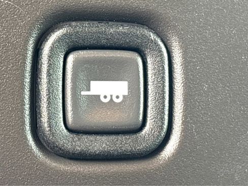 Used 2024 GMC Savana 2500 w/ Driver Convenience Package RWD image 27