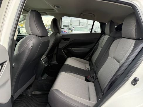 Used 2024 Subaru Crosstrek 2.0i Premium image 15