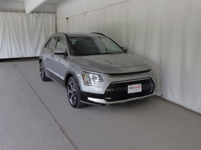 Used 2023 Kia Niro SX Touring