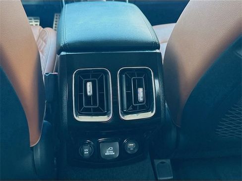 Used 2023 Kia Sorento SX Prestige image 24