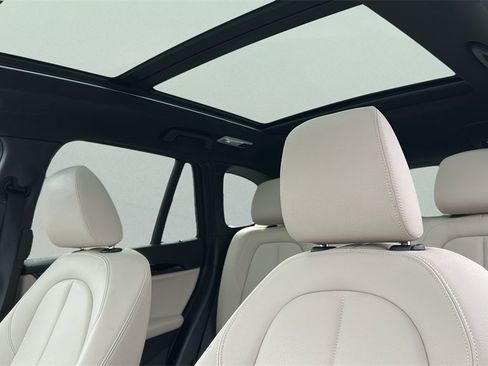 Used 2021 BMW X1 sDrive28i w/ Convenience Package image 15