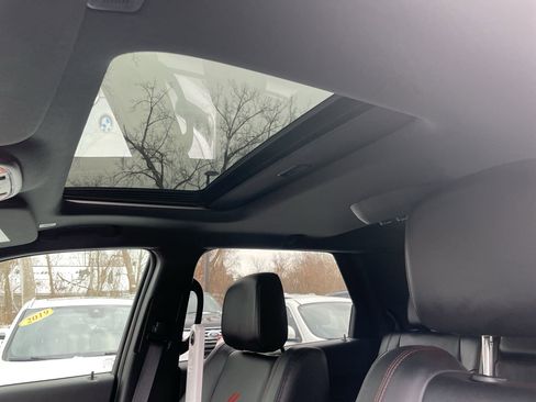 Used 2025 Dodge Durango GT image 38