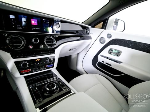 Certified 2024 Rolls-Royce Spectre w/ Spectre Launch Package AWD/4WD image 16
