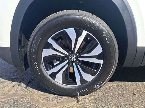 New 2026 Volkswagen Atlas Cross Sport SE AWD/4WD image 29